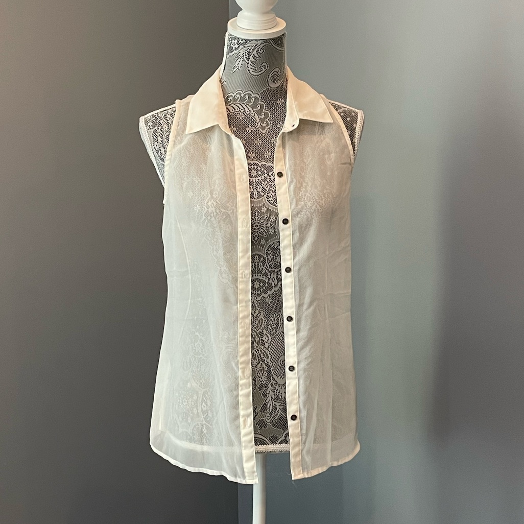 Mudd Sheer Button Down